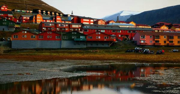 longyearbyen cruise ship schedule